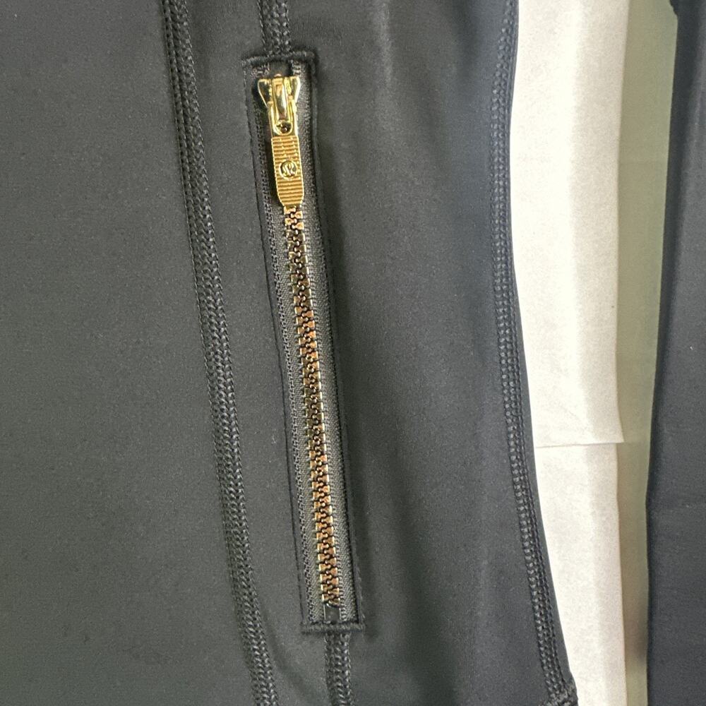 Lululemon Define Jacket Nulu Black and Gold Zippers Size 6 New With Tags - Picture 4 of 16
